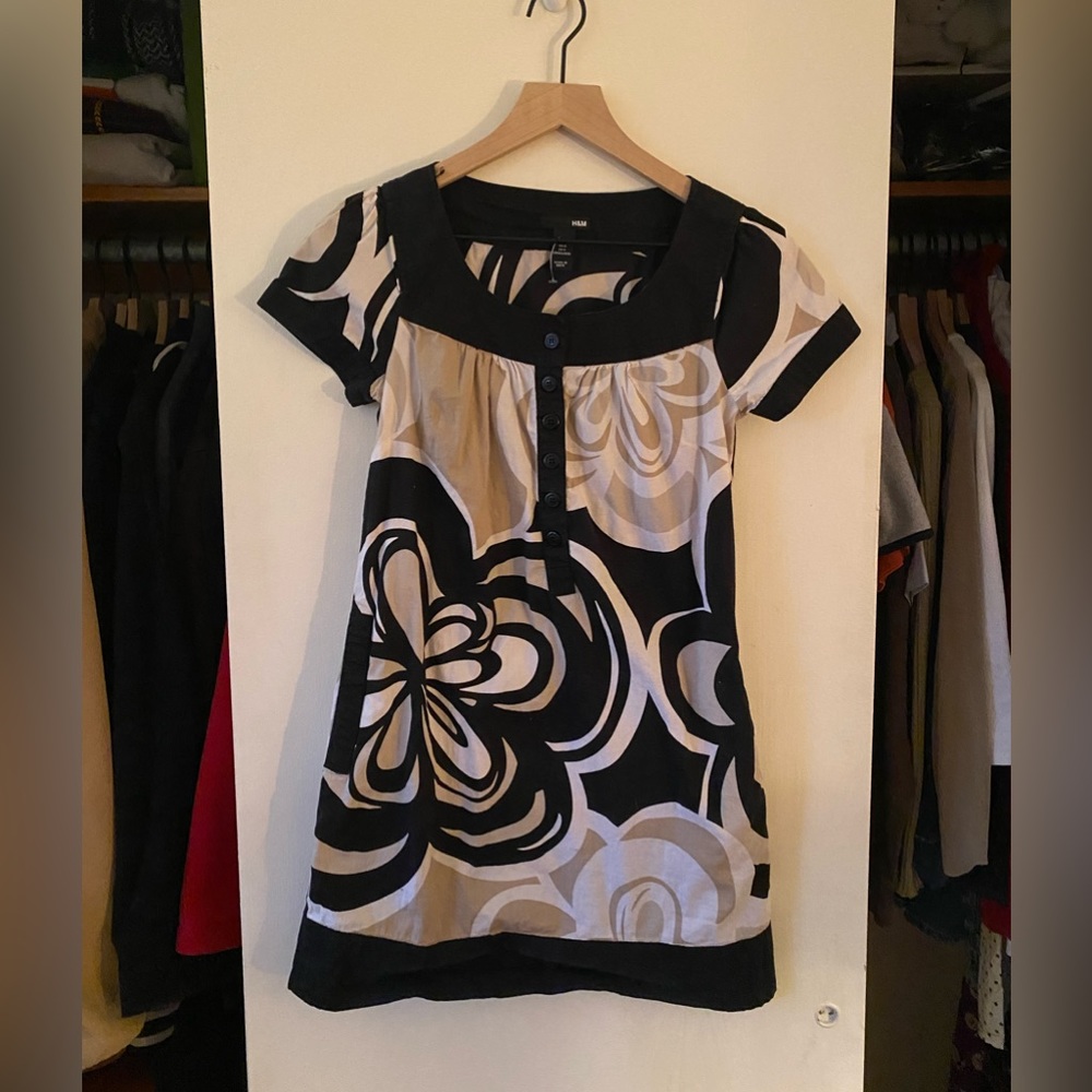 Cute little gogo dress from the 70’s and H&M